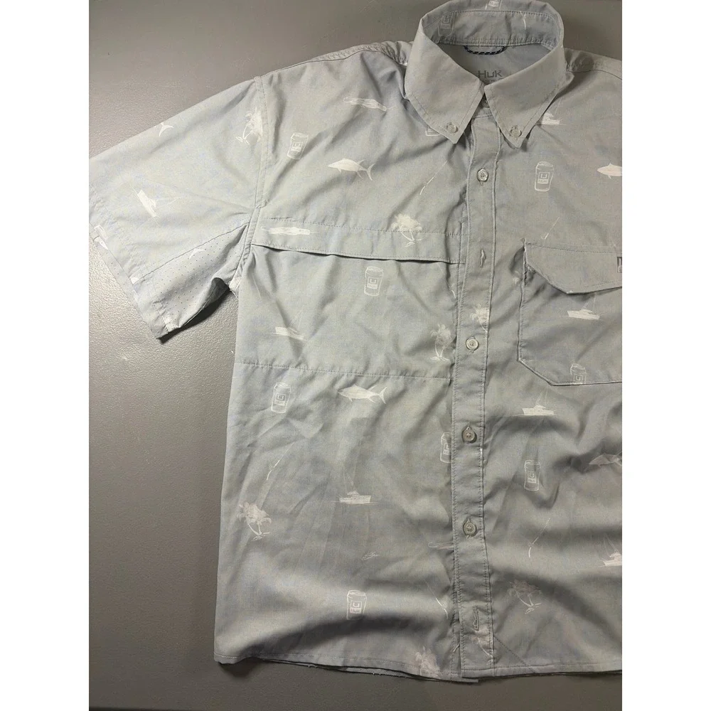 Huk Fishing Shirt Mens Small Blue Short Sleeve Button Down Performance Fishing